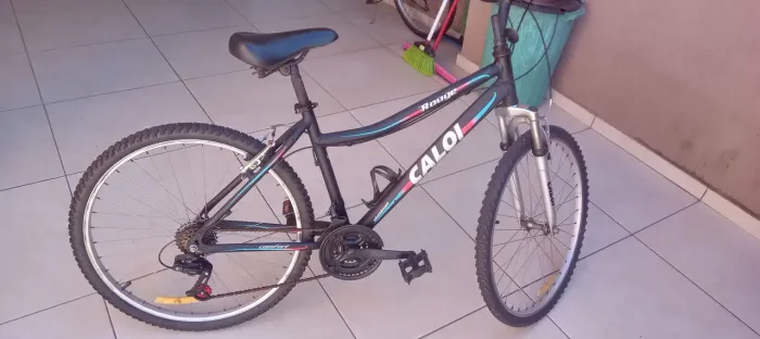 Bicicleta feminina caloi