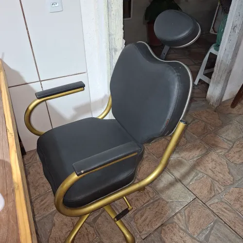 Cadeira para espaço de beleza