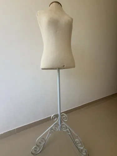 manequim busto meio corpo feminino