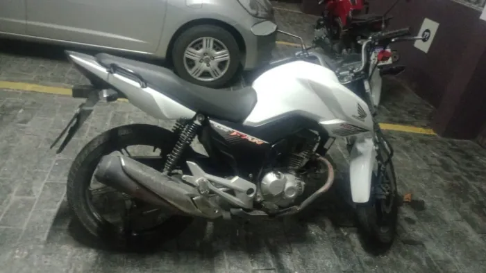 Moto Honda esportivo