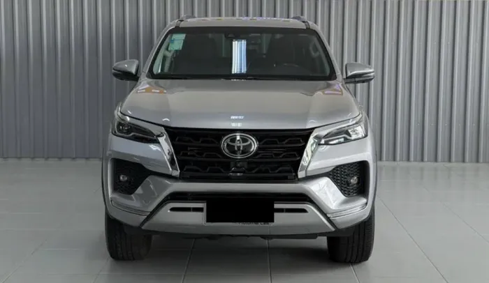Toyota Hilux SW4 SRX 4X4 2.8 TDI 16V Dies. Aut. 2023