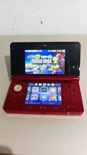 Nintendo 3DS vermelho desbloqueado + Mario original + base carregadora