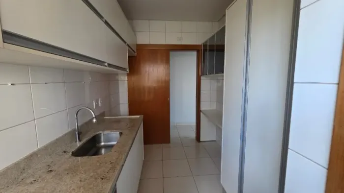 Apartamento 94m² para alugar no Edf. Solar do Bosque