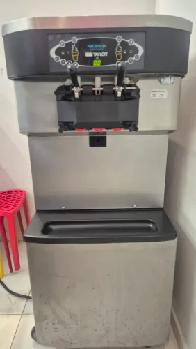 Maquina Taylor C713