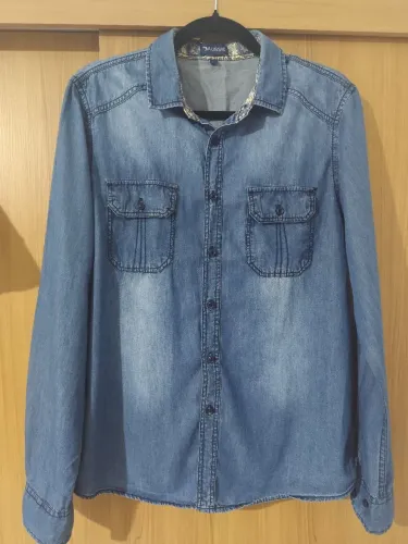 Camisa Jeans masculina tamanho P