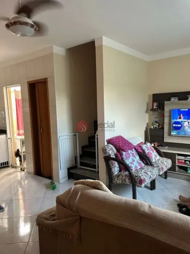 Casa de condomínio na Penha 136 metros, 3 quartos, 2 vagas, próximo a Av. Amador Bueno da