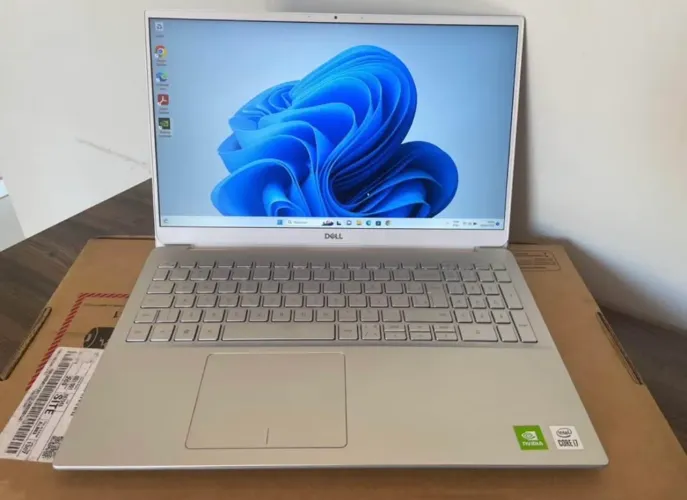 Notebook Dell i7 10ªNvidia Mx250 16Gb Ram SSD 512Gb Nvme FullHD Tec.iluminado Rede5G