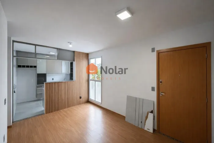 Apartamento á venda de 2 quartos no condomínio Serra das Laranjeiras no bairro Chácara Del