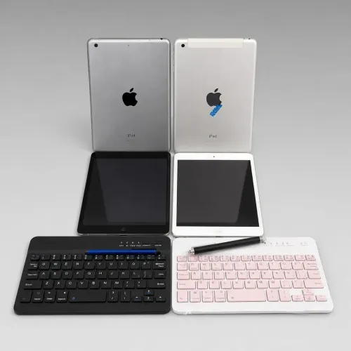 Tablet iPad Apple mini 2 com teclado e caneta