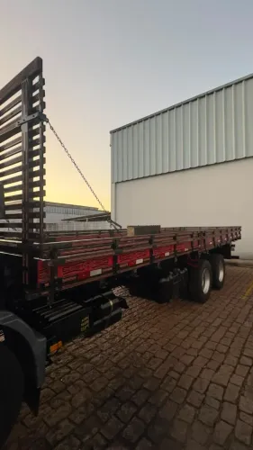 carroceria caminhão Truck Toco 8,50 16 paletes mercedes ford volks