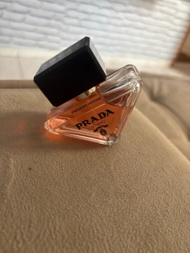 Prada paradoxe intense
