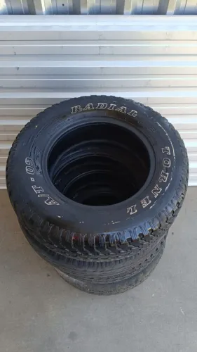 PNEUS USADOS D10 CAMINHONETE 