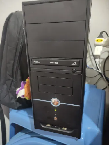 Computador para estudo e trabalho i3 HD de 320 4 gb de memória windows 10 office