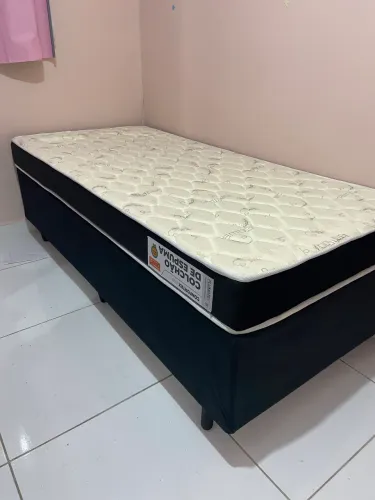 Cama de solteiro usada uma única vez!