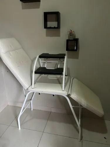 Maca de estética, branca + escada auxiliar