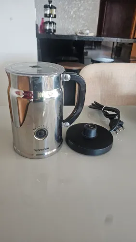 Aeroccino Nespresso (Defeito)
