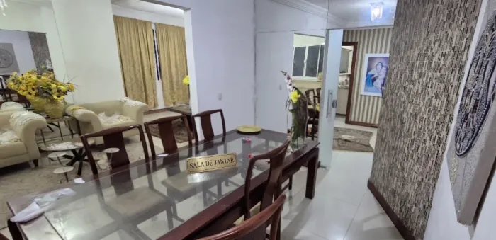 Casa na Praia do Suá, 3 qts, Hidro e churrasqueira, ambientes amplos