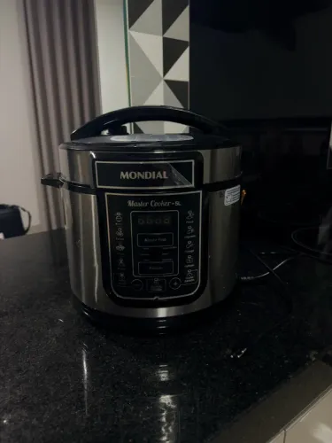 Panela de pressão elétrica - 5L - 220V