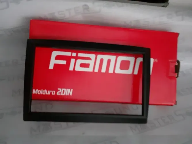 Moldura 2 din. Para: Megane/Grand Tour, s/ suporte. Padrão Japones.