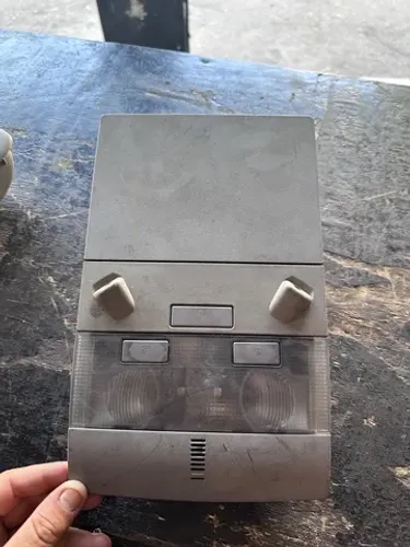 Luz de teto vectra gt usado