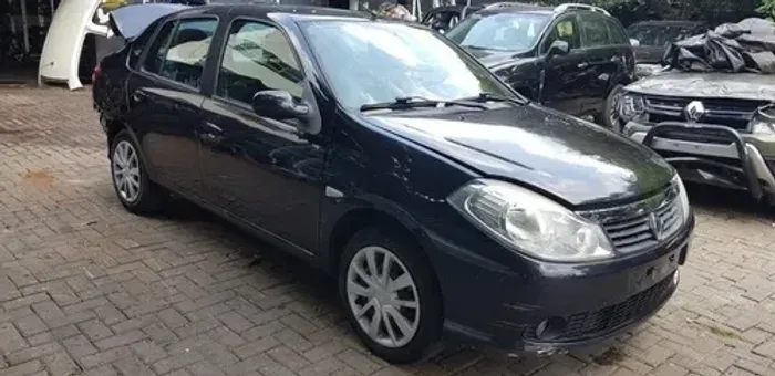 Sucata Renault Symbol 2011 - retirada de peças