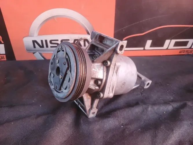 Compressor do Ar-Condicionado Renault Sandero Logan 1.0 3cc 12v *-C B