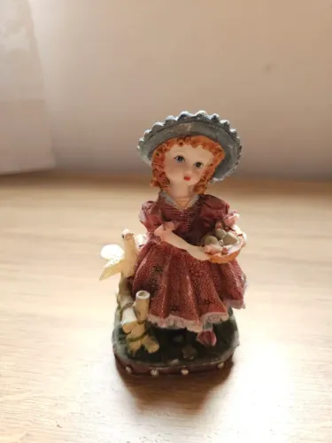 Bibelô de resina vintage 