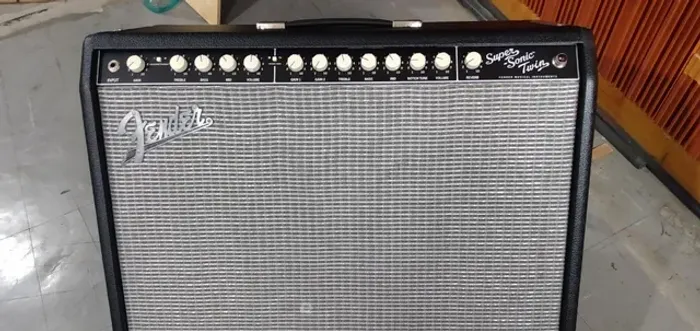  Fender Super Sonic Twin 100W