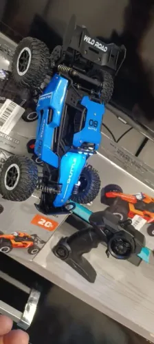 presente dia das crianças Carro de controle remoto off road 20km + 2.4 de metal