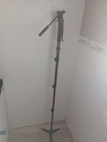 Mono pé benro