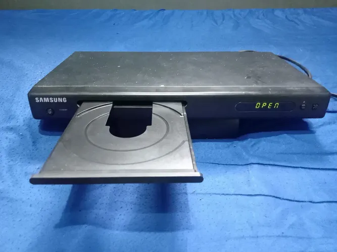 Aparelho Samsung dvd-p185 XAZ funcionando perfeitamente