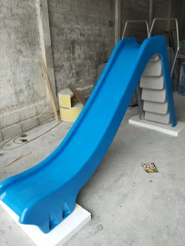 Escorregador grande de Fibra para Piscina ou Parque