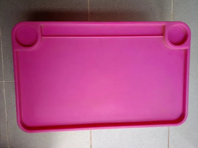 Linda bandeja com pés pink