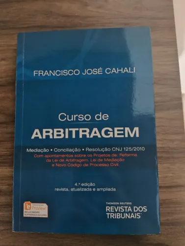 Livro curso de arbitragem 