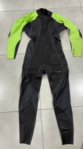Roupa de borracha Nabaji
