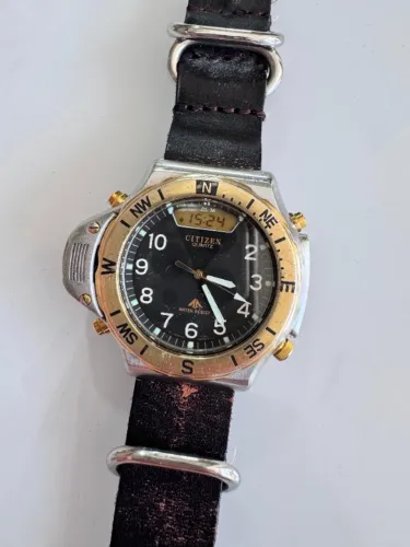 Citizen Altichron C040 Gold - made in Japan