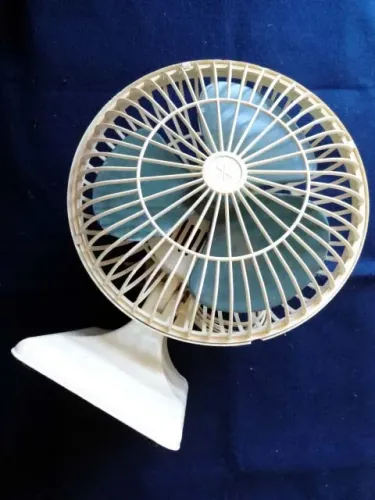 Antigo Ventilador Magiclick 99, 20 cm diâmetro, Bivolt, (Item Colecionador ou Decoração)