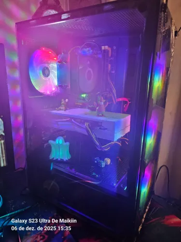 Gabinete gamer duex com 4 fans RGB (somente gabinete e as fans) ainda no plastico