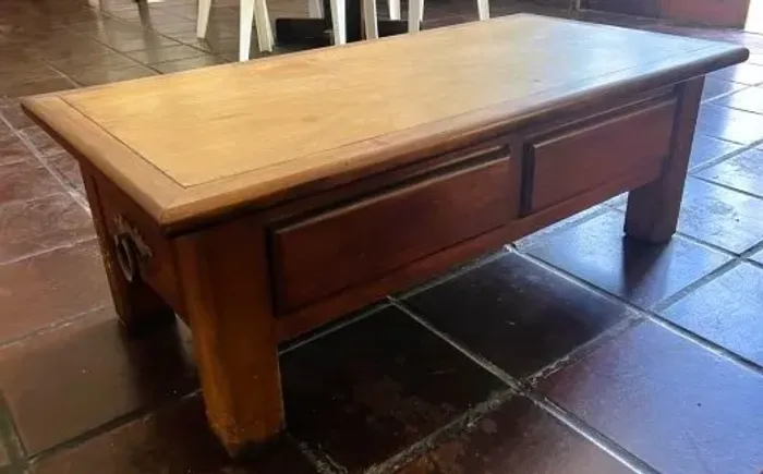 Antiga Mesa Centro baixa retangular Estilo Velha Bahia argola ferro **Descrição 