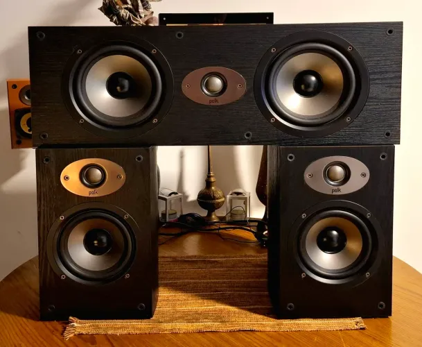 CAIXAS TRIO 3.0 POLK TSX 110b 5.25" + TSX250c 125w 8 ohms 90dB 42Hz 6.5"