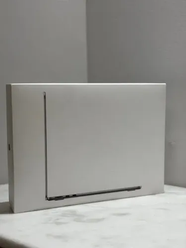 MacBook Air M3 8GB / 256GB 13? - Novo - Na caixa