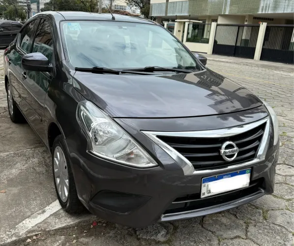 Versa 1.6 - única dona