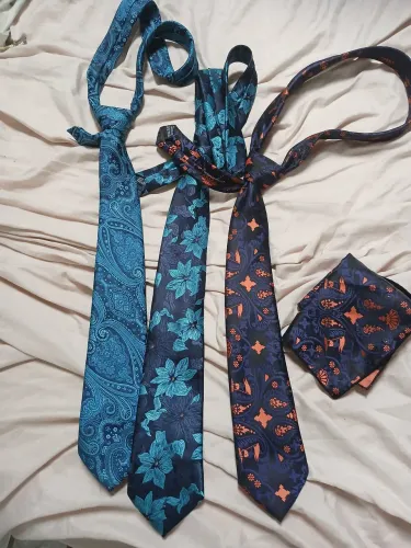 Gravatas Masculinas+ Lenço de bolso