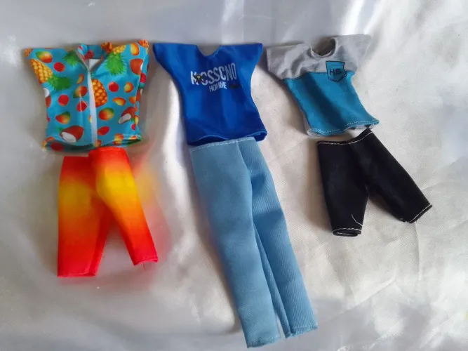 Lote de roupas boneco ken