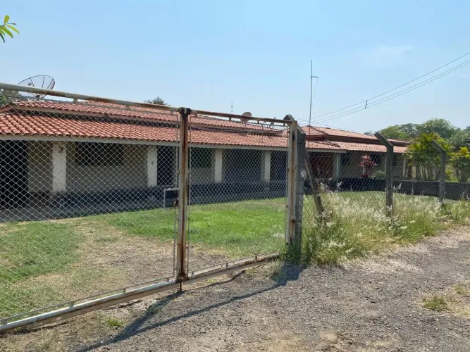 Chácara para venda em Chácara Nova Boa Vista de 360.00m² com 3 Quartos, 1 Suite e 14 Garag