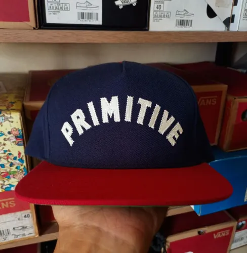Boné Primitive