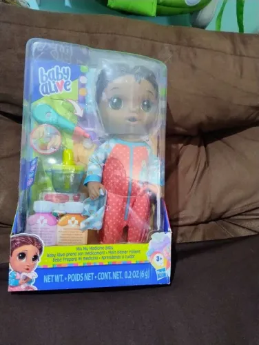 Boneca Baby Alive aprendendo a cuidar 