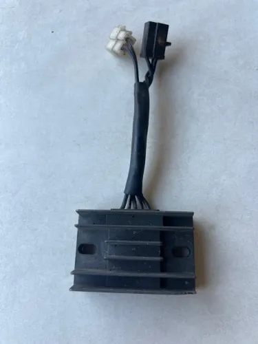 Retificador Suzuki Yes Ano 2010 Original 
