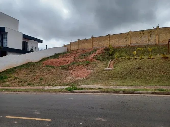 Lote no Condomínio Estrela Alta - 386 m2