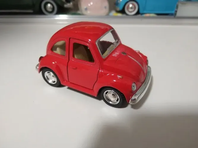 Miniatura Fusca mini Kinsmart metal fricção